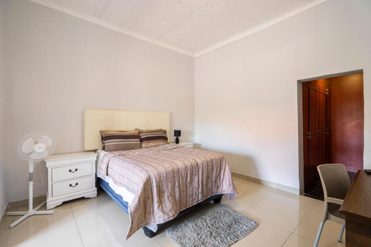 Hasate Guest House 10 Florence Street Oakdale Belliville 7530 Cape Town South African Bagian luar foto